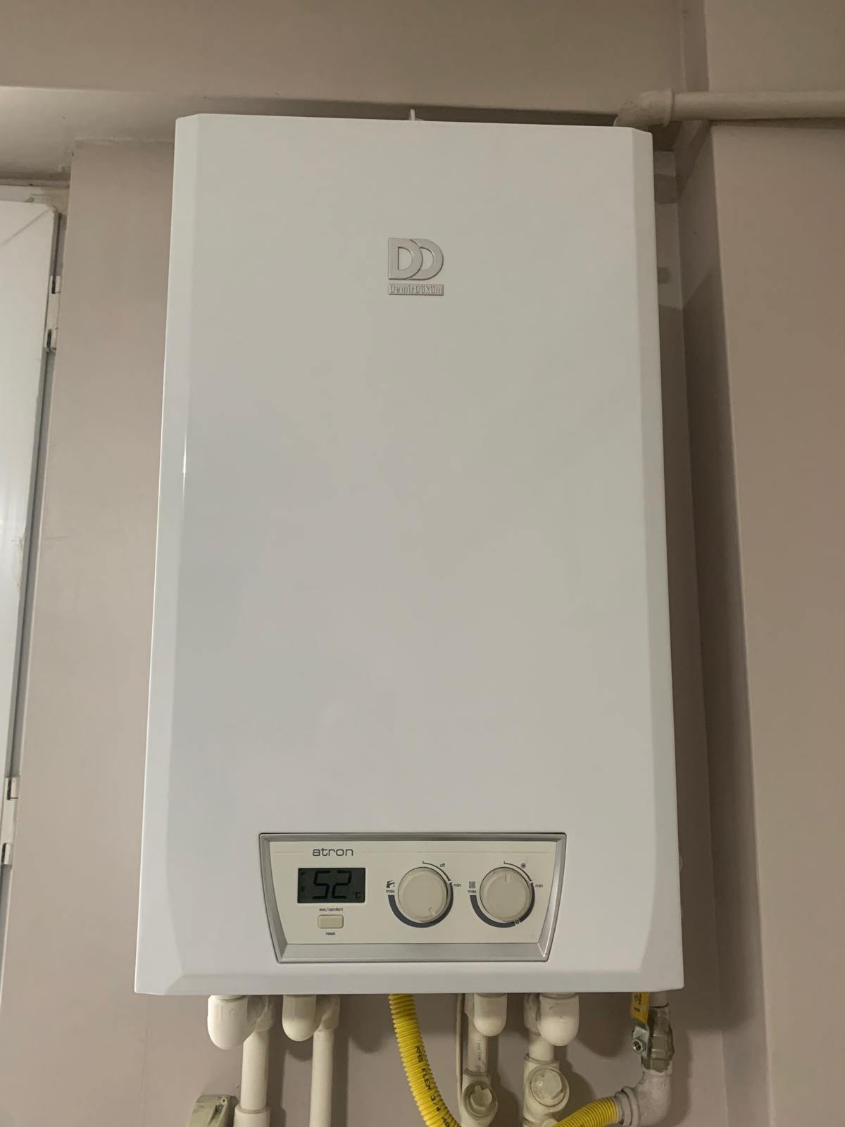 İzmir Kombi Servisi - Uzman Teknisyen Çalışması